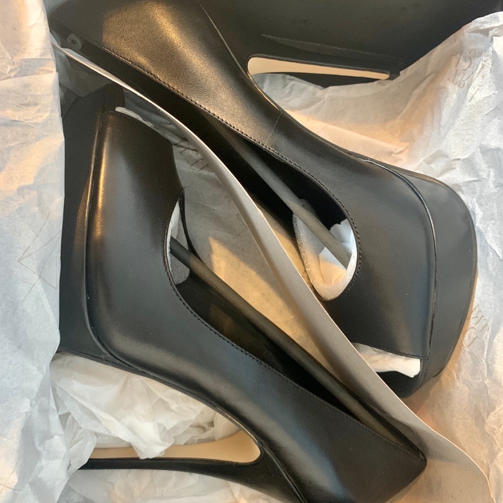 NWT Truth or Dare by Madonna black pumps 8.5 - Picture 2 of 8